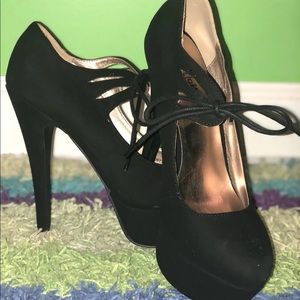 Charlotte Russe Heels Size 7